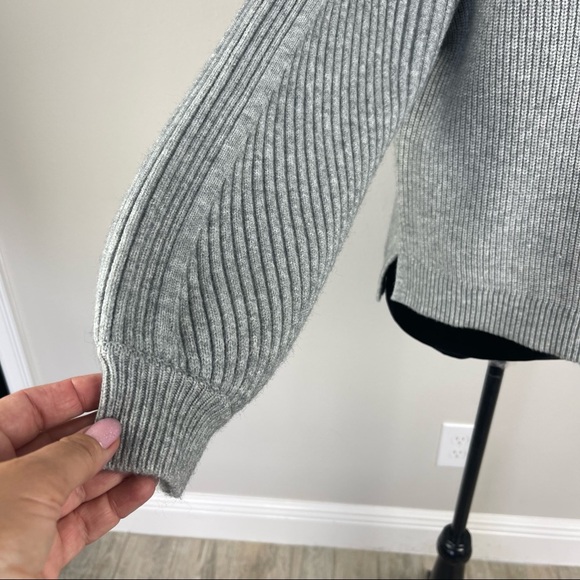 Ann Taylor Woman’s Gray Chunky Knit Lace up neckline sweater size XS warm & cozy - Picture 4 of 14